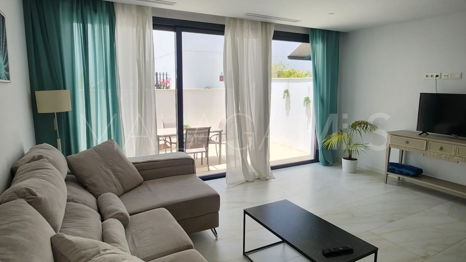 For sale Nueva Andalucia town house