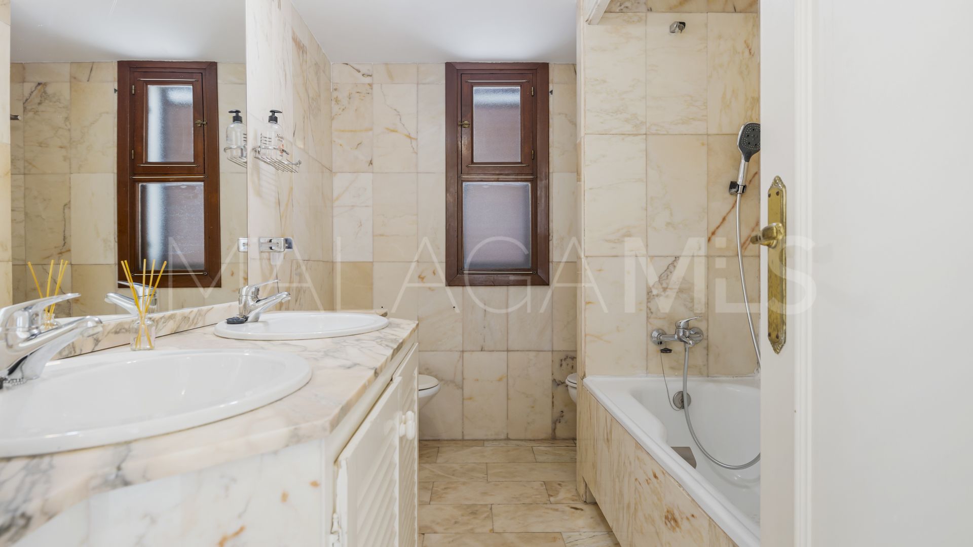 For sale Bahia Azul town house