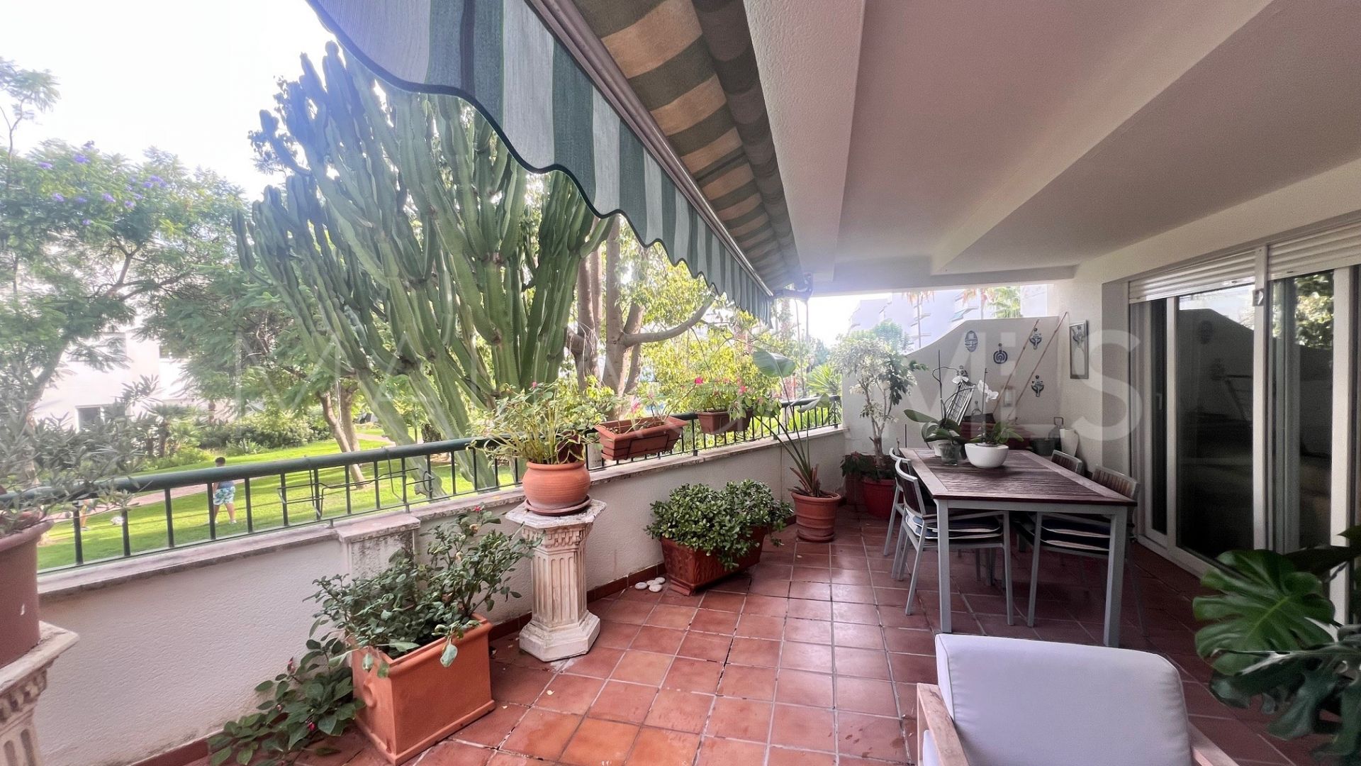 Erdgeschosswohnung for sale in Las Adelfas