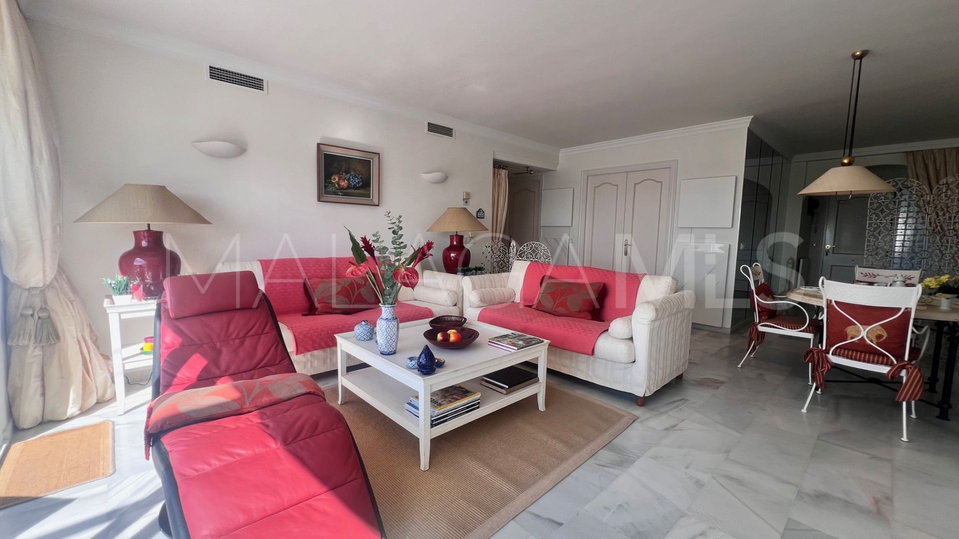 Buy Ático in Las Jacarandas with 2 bedrooms