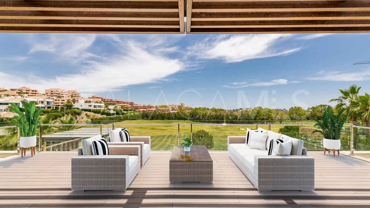 Villa for sale in Benahavis