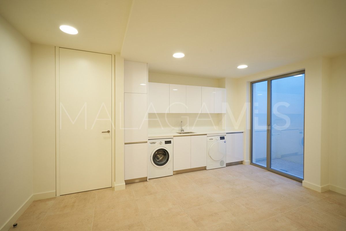 Villa for sale in Benahavis