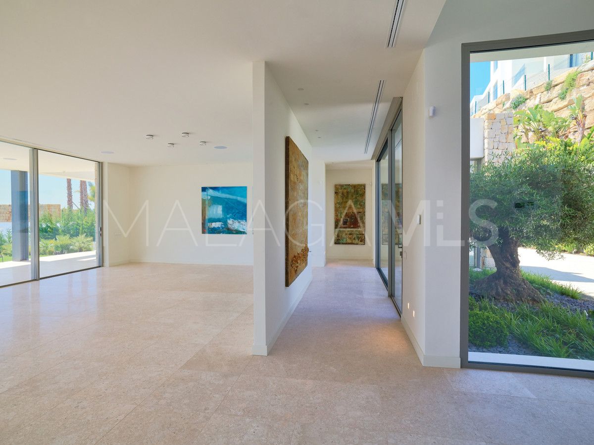 Villa for sale in Benahavis