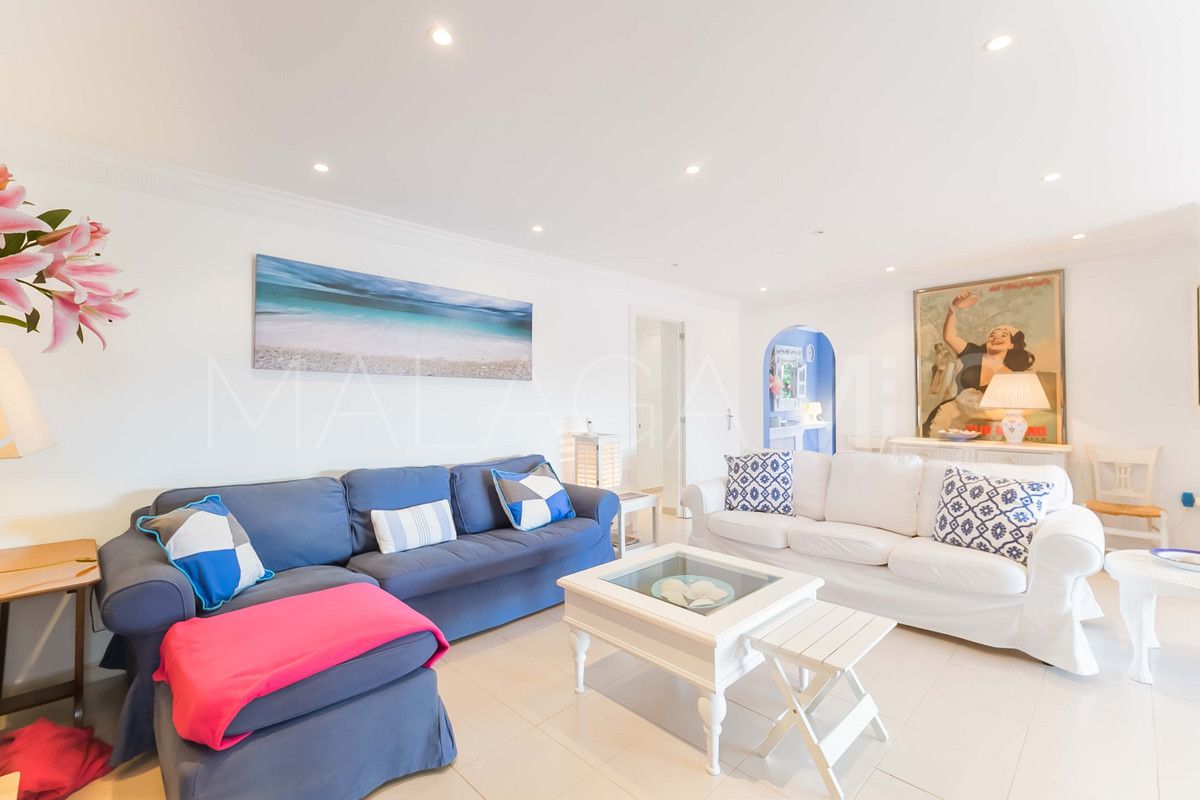 Villa for sale in Guadalmina Alta