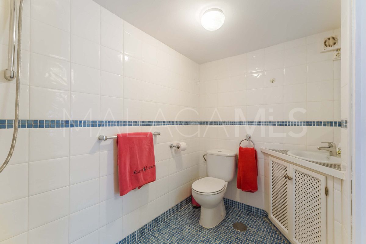 Villa for sale in Guadalmina Alta