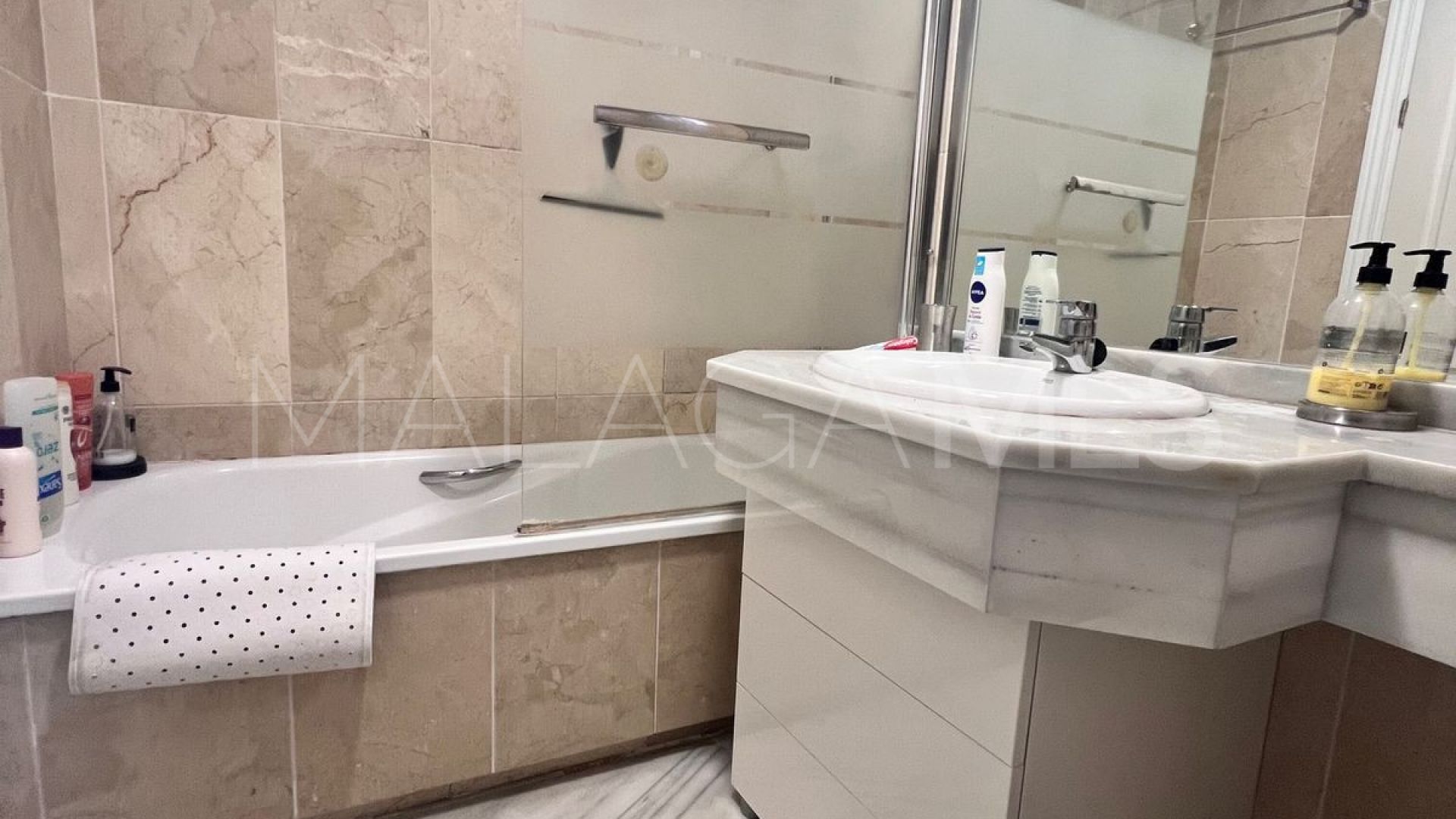 For sale Guadalmina Baja 2 bedrooms ground floor apartment