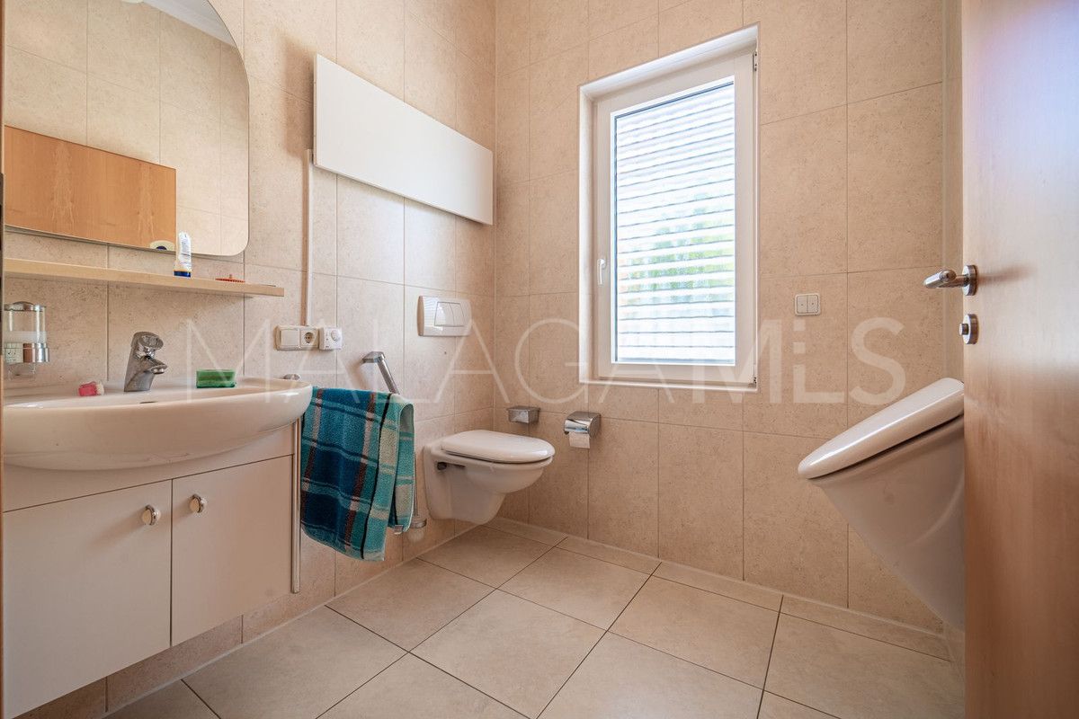Villa for sale in El Paraiso