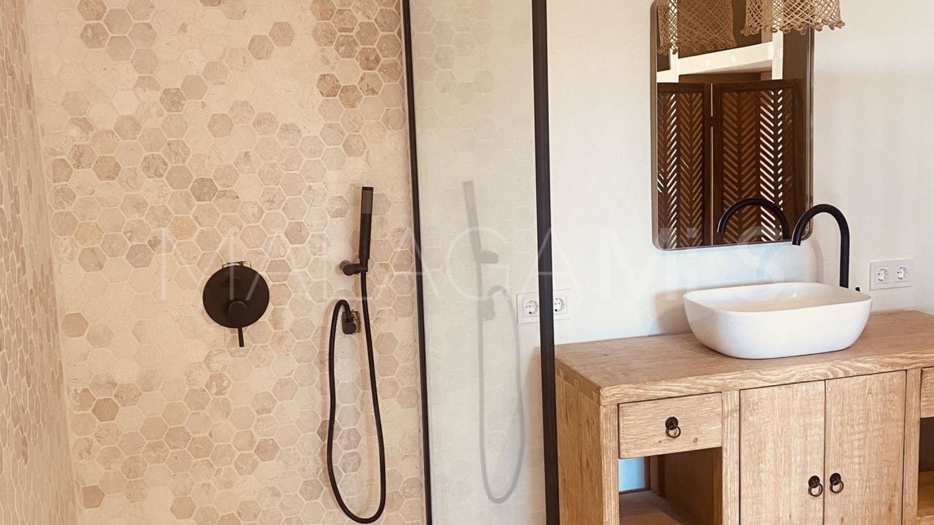 Villa for sale in El Chaparral with 5 bedrooms