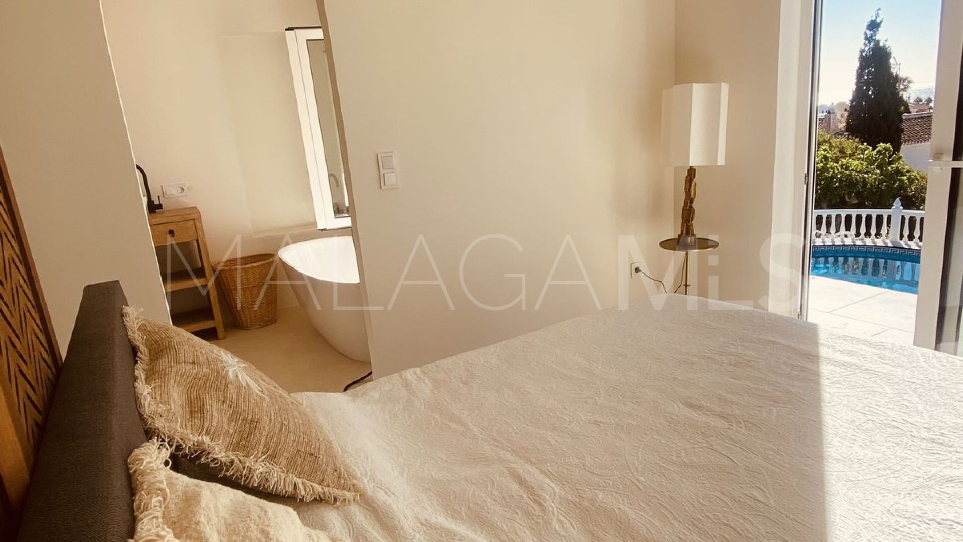 Villa for sale in El Chaparral with 5 bedrooms