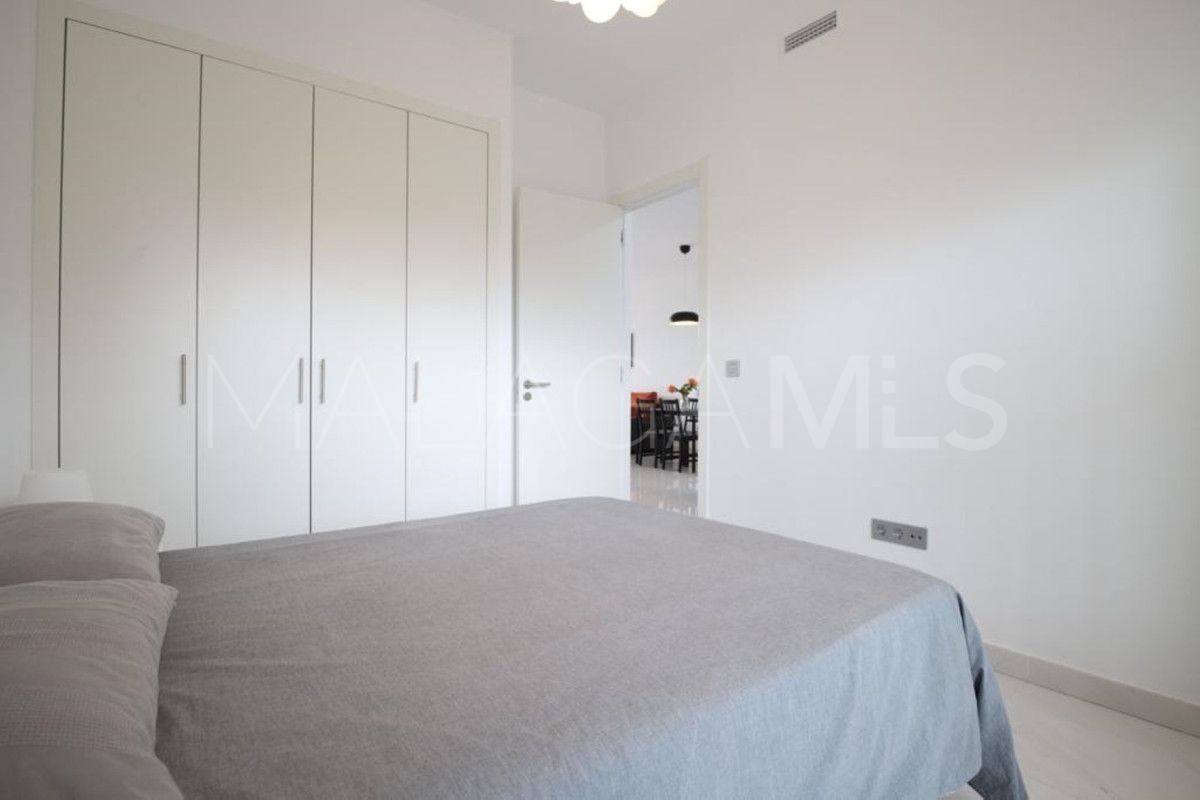 Ground floor apartment for sale in Bel Air with 2 bedrooms