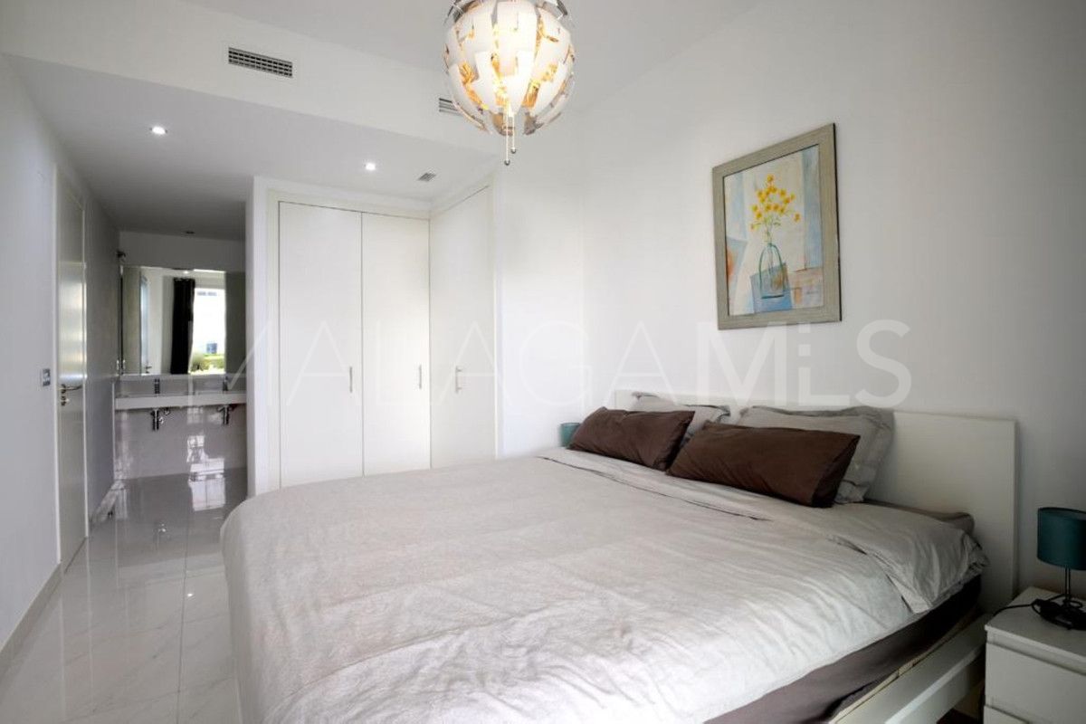 Ground floor apartment for sale in Bel Air with 2 bedrooms