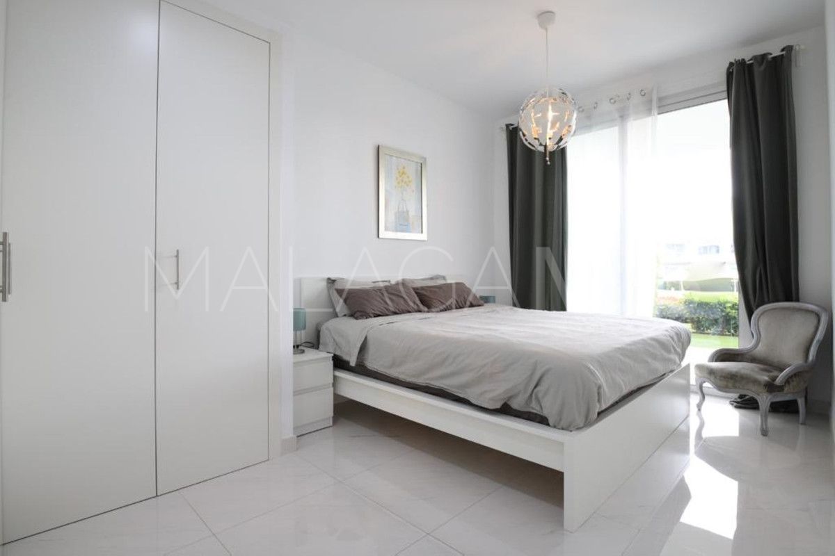 Ground floor apartment for sale in Bel Air with 2 bedrooms