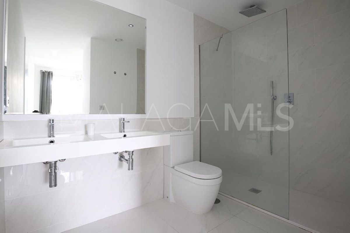 Ground floor apartment for sale in Bel Air with 2 bedrooms