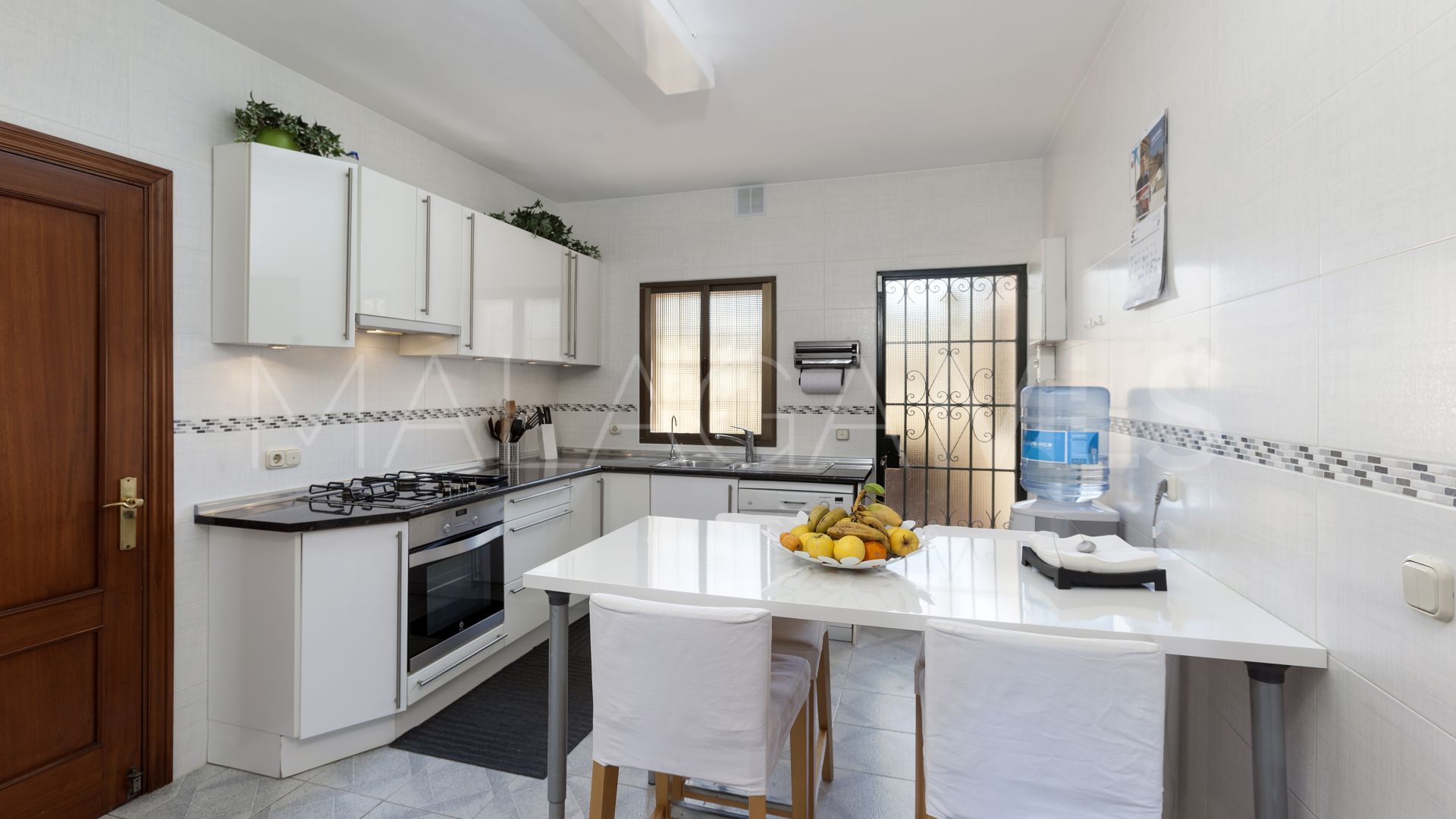 Villa for sale in Los Naranjos de Marbella