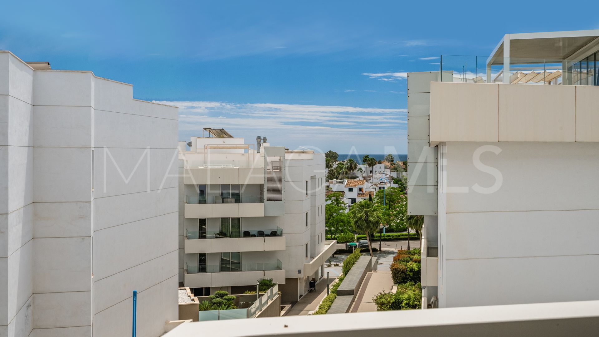 Appartement terrasse for sale in Los Arqueros Beach