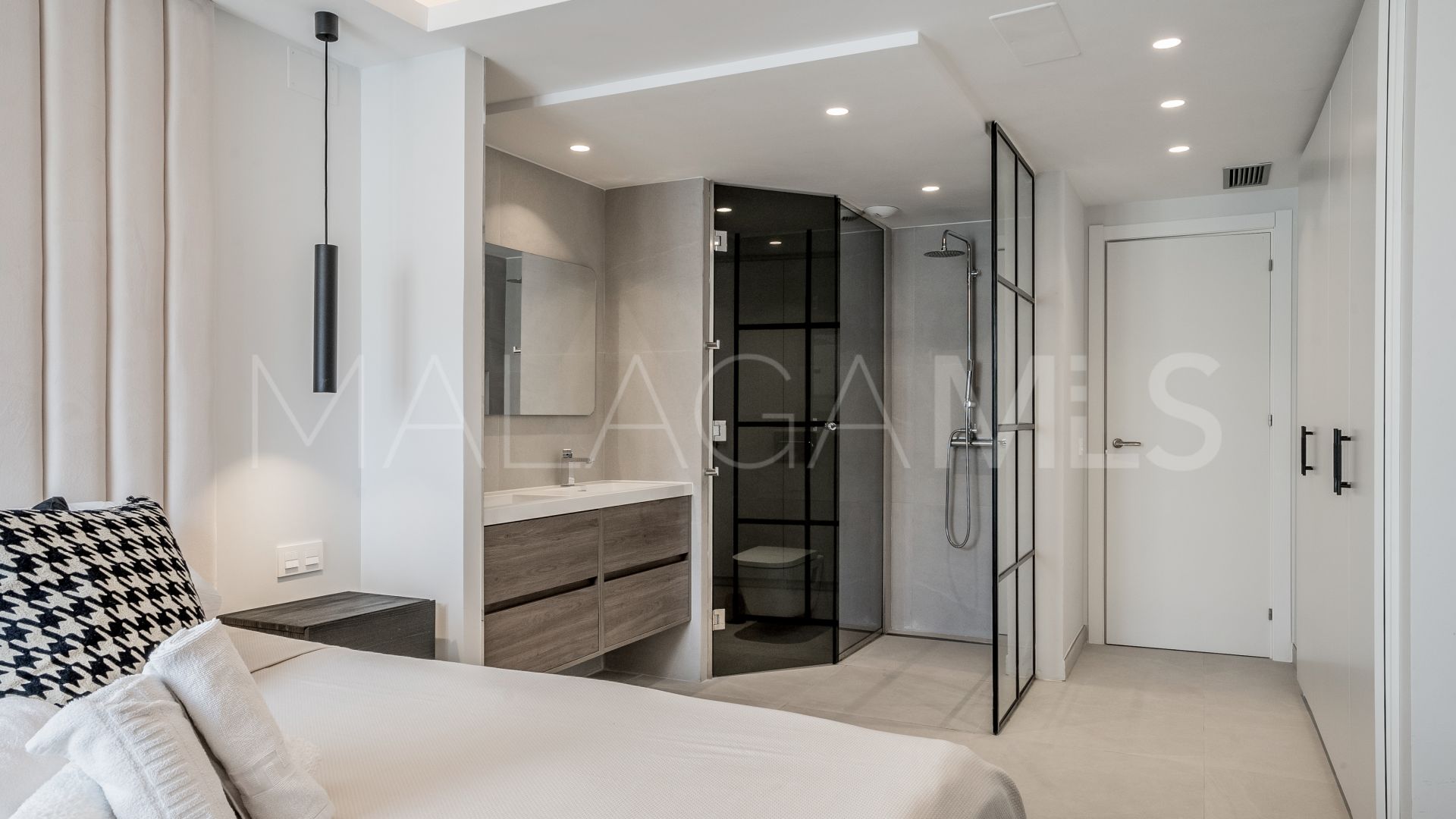 Appartement terrasse for sale in Los Arqueros Beach