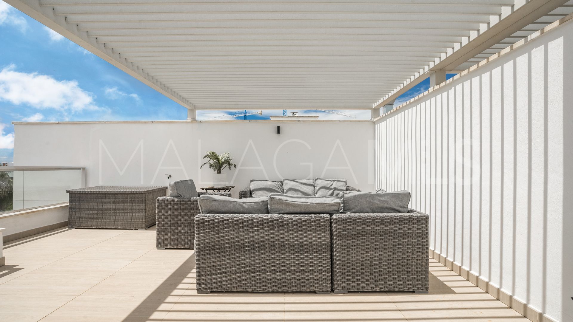 Appartement terrasse for sale in Los Arqueros Beach