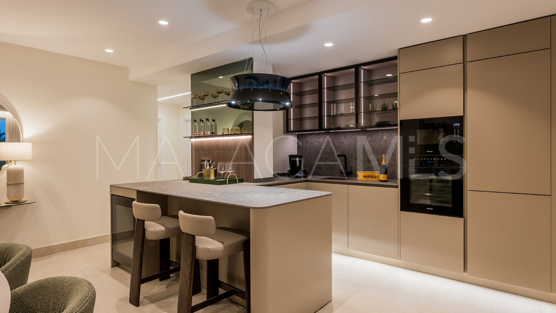 Appartement rez de chaussée for sale in Bahía del Velerín