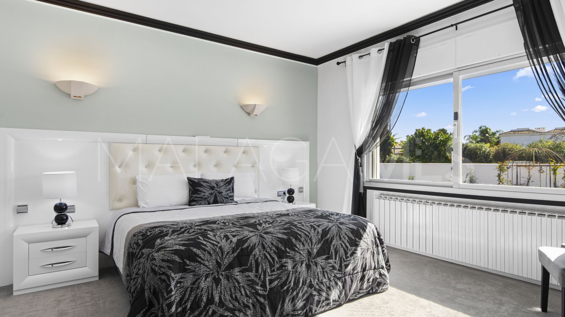 Casasola, villa for sale