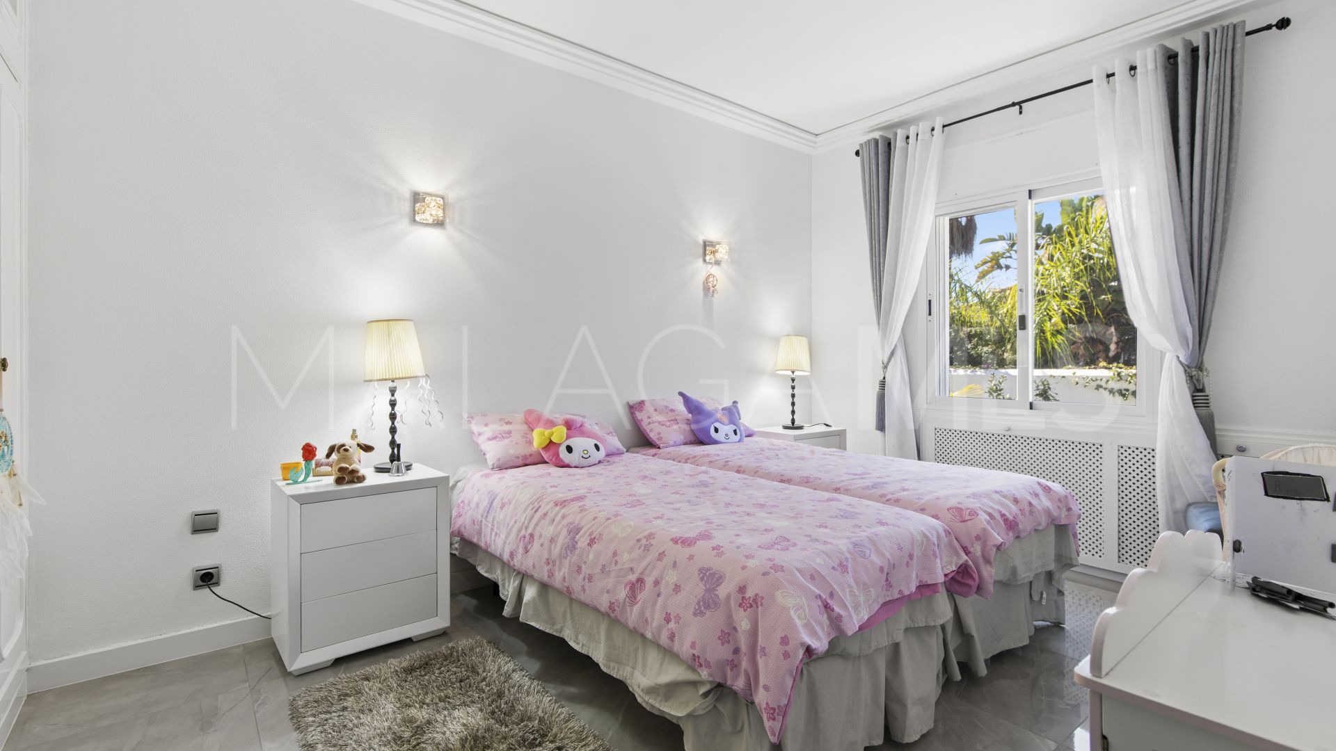 Casasola, villa for sale