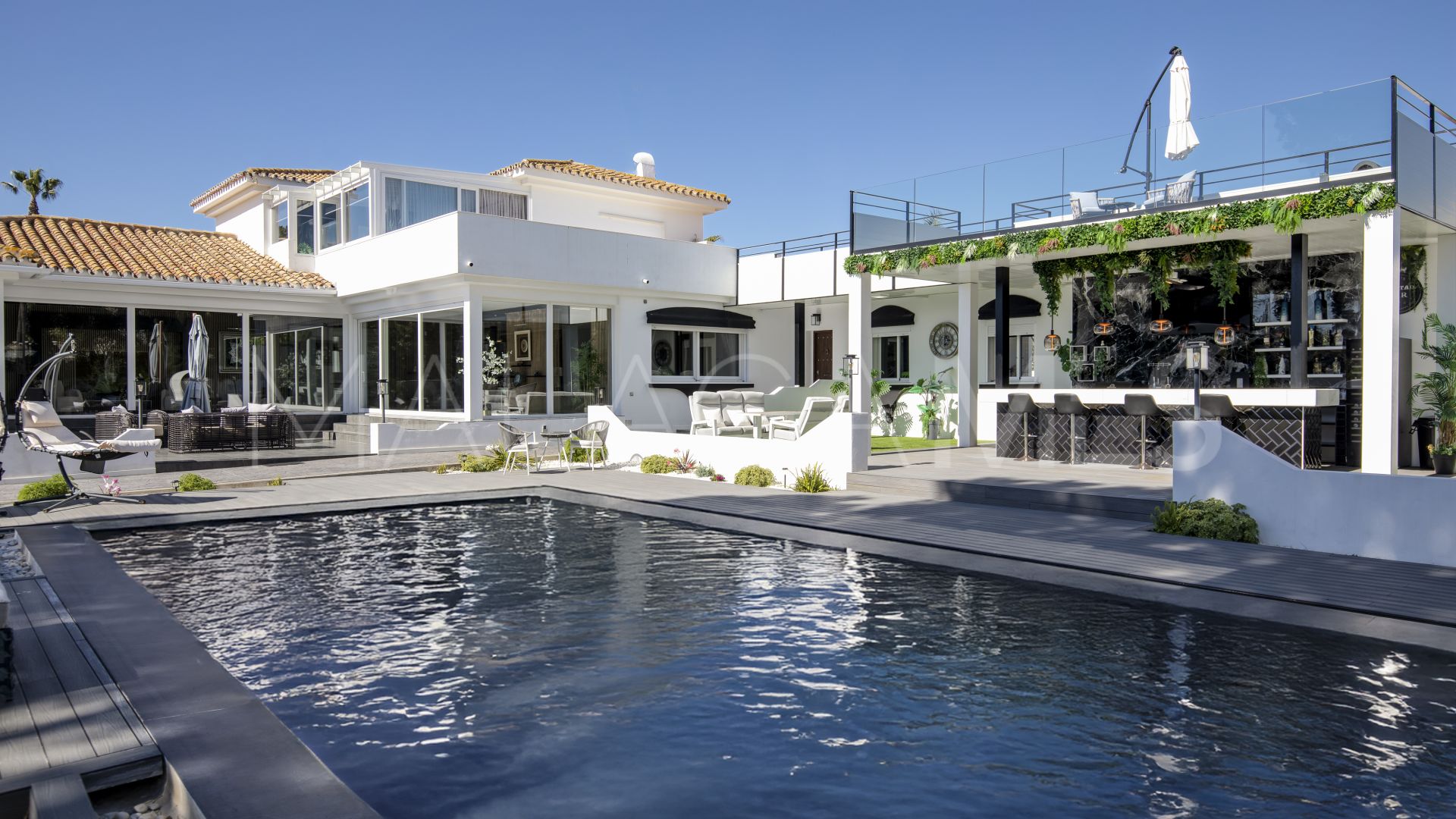 Casasola, villa for sale