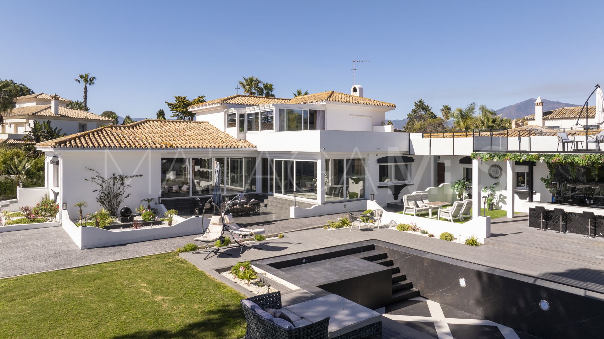 Casasola, villa for sale