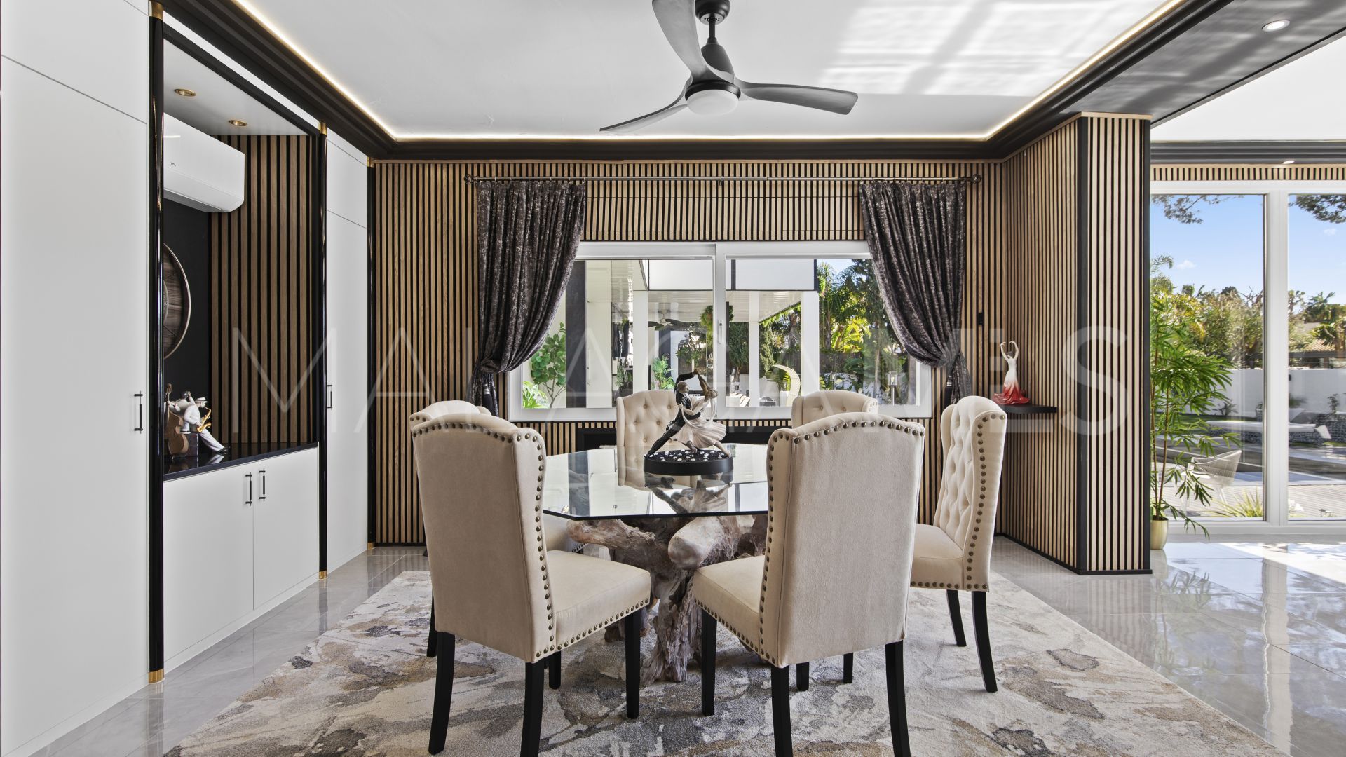 Casasola, villa for sale