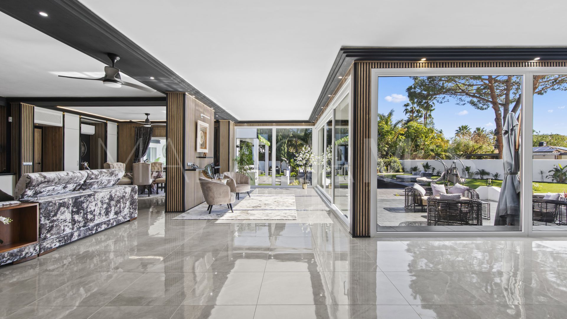 Casasola, villa for sale