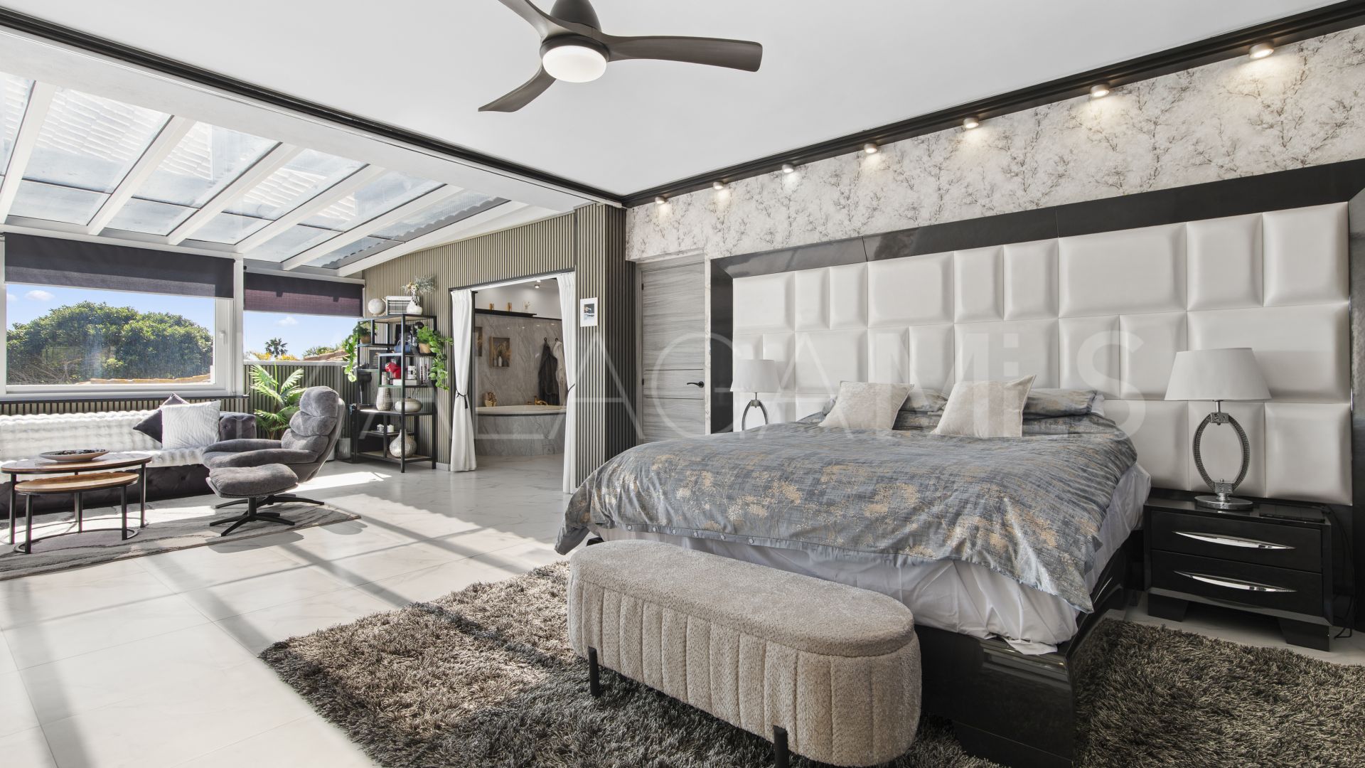 Casasola, villa for sale