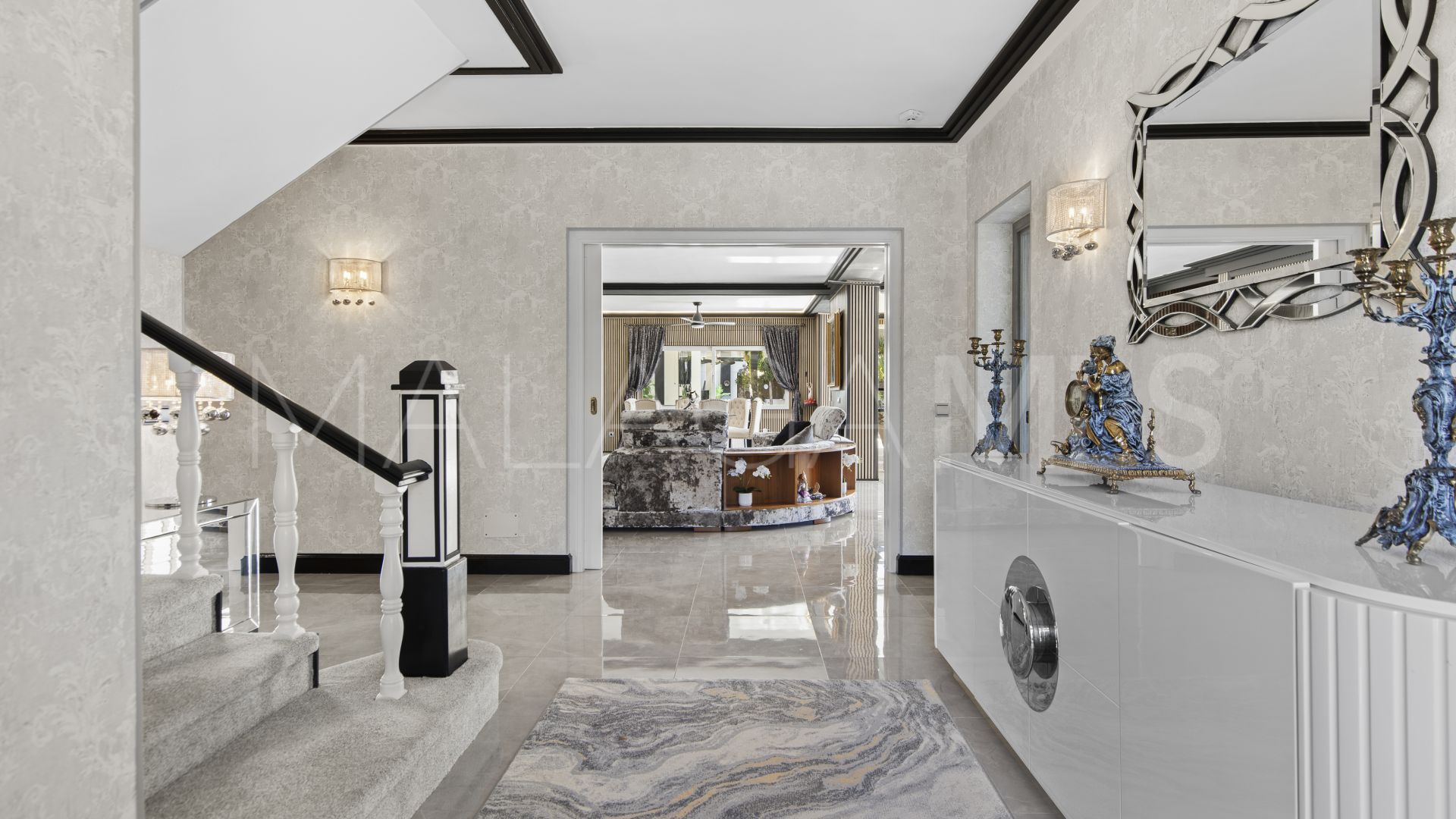 Casasola, villa for sale