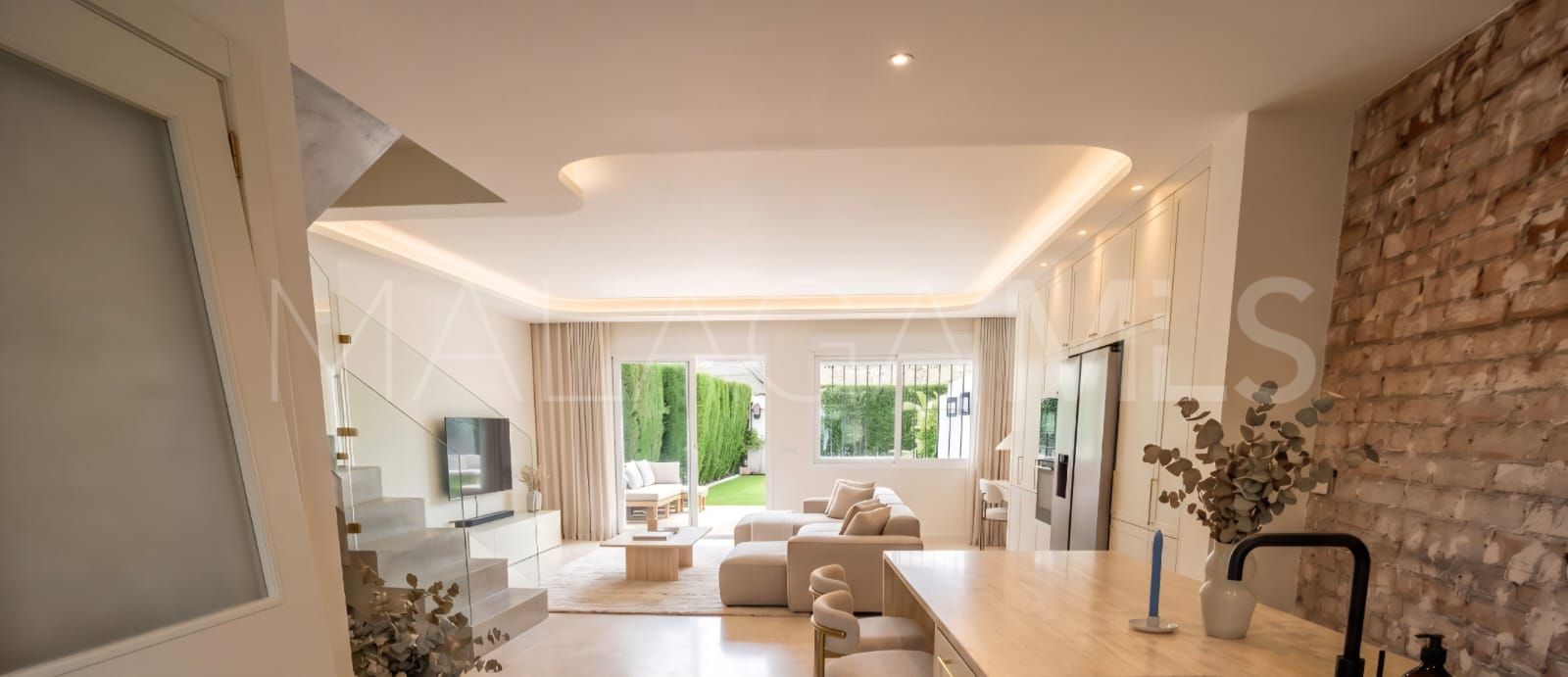 Radhus for sale in Nueva Andalucia