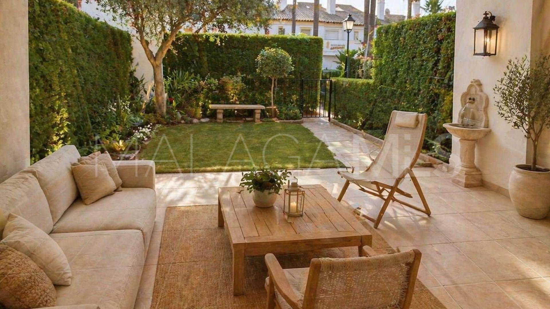 Radhus for sale in Nueva Andalucia