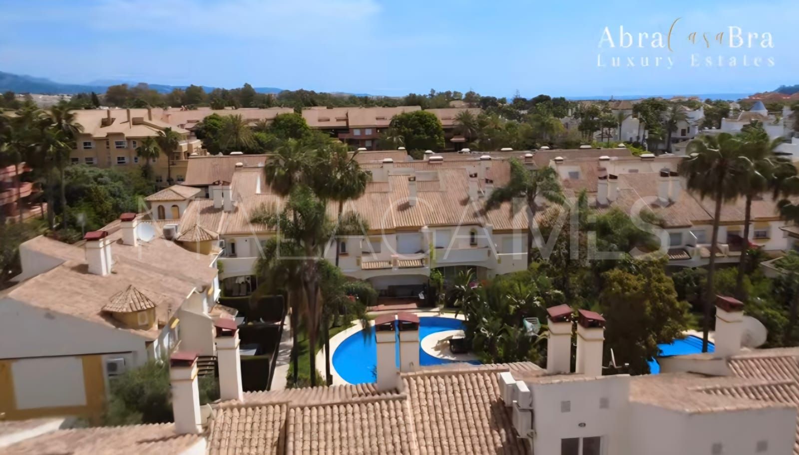 Radhus for sale in Nueva Andalucia