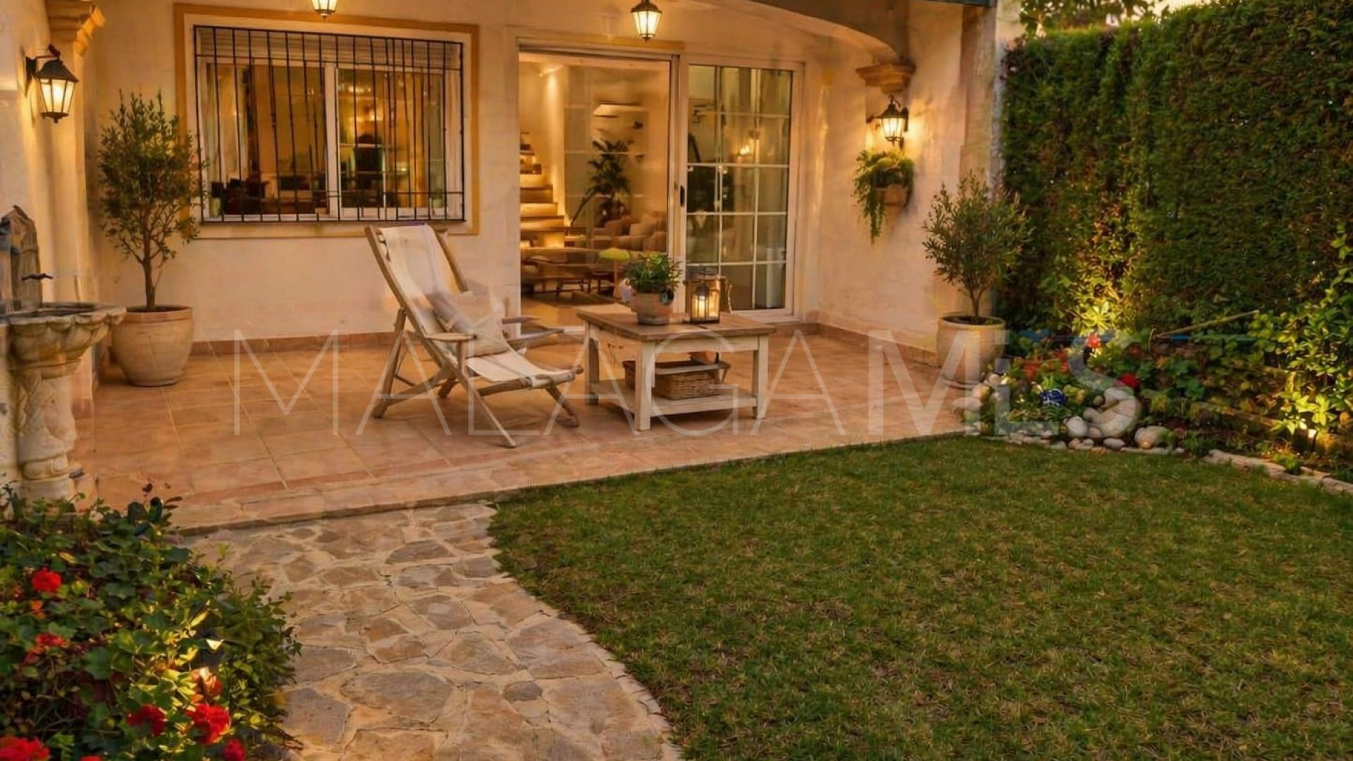 Radhus for sale in Nueva Andalucia