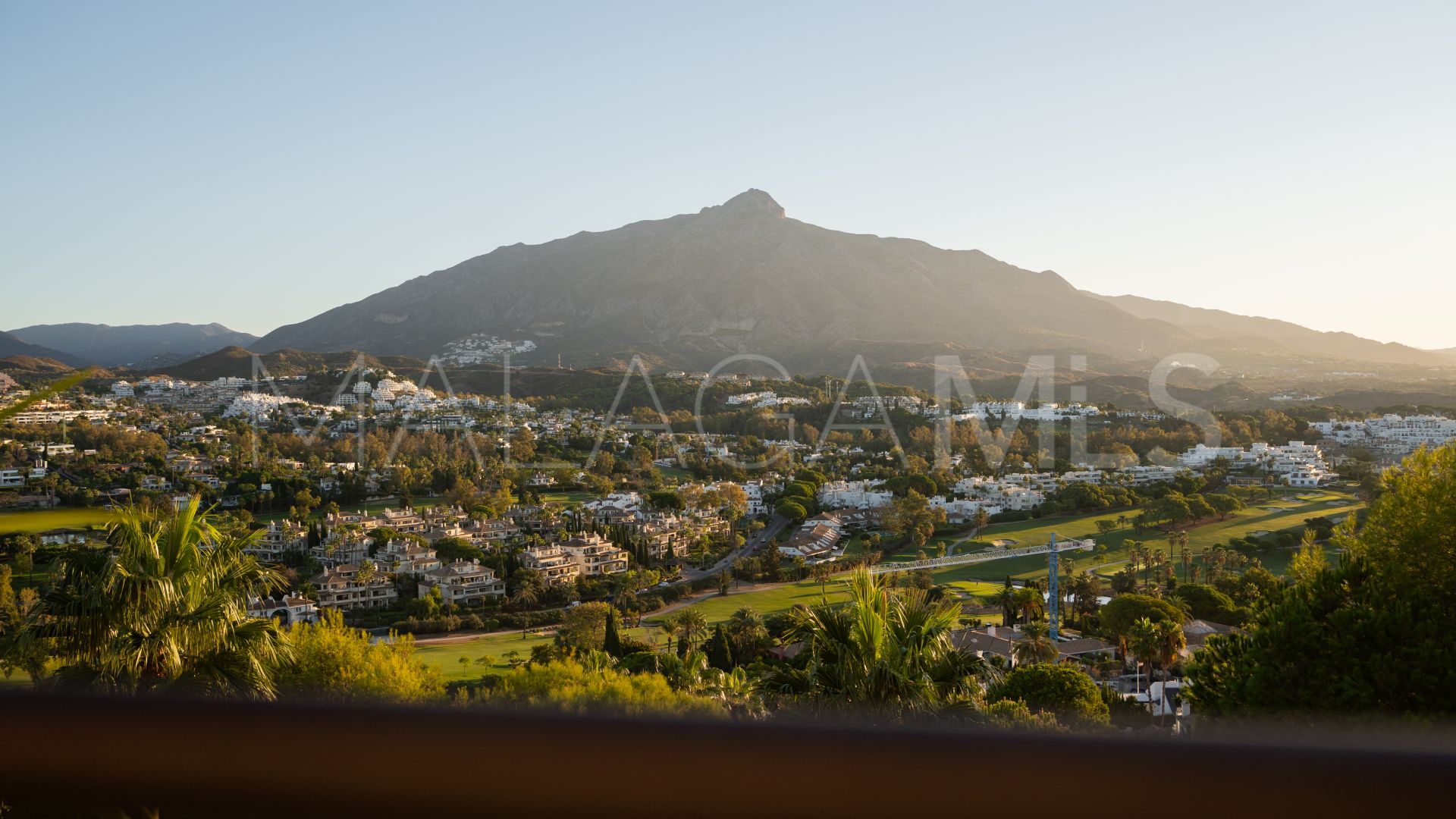 3 bedrooms penthouse for sale in Magna Marbella