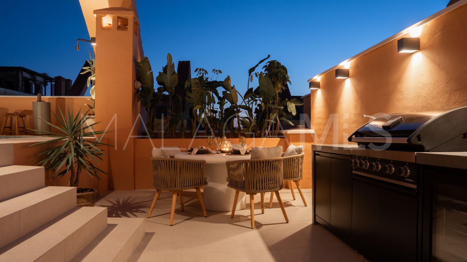 3 bedrooms penthouse for sale in Magna Marbella