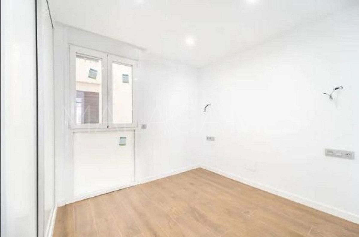 Apartamento de 2 bedrooms for sale in Malaga - Este