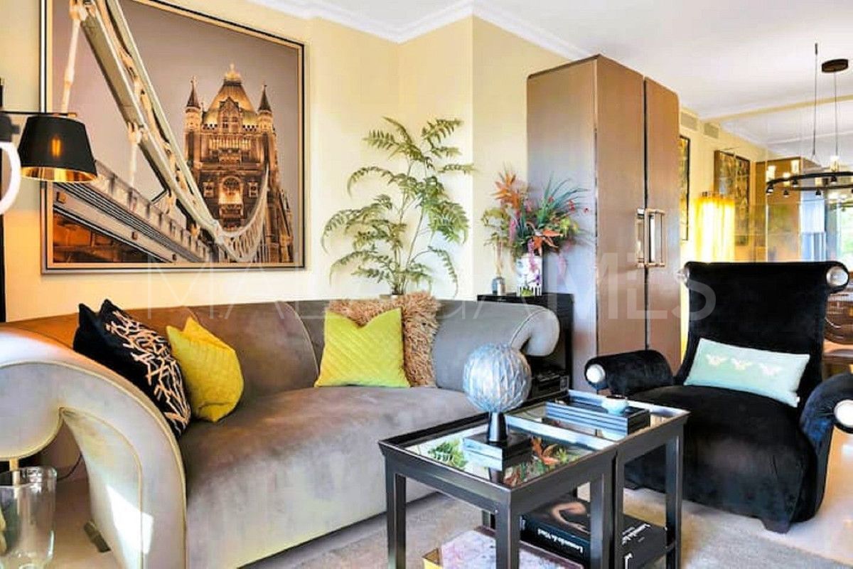 Se vende apartamento in Elviria