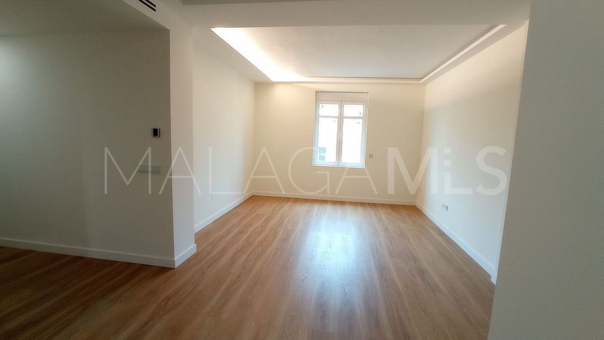 Se vende apartamento in Malaga with 3 bedrooms