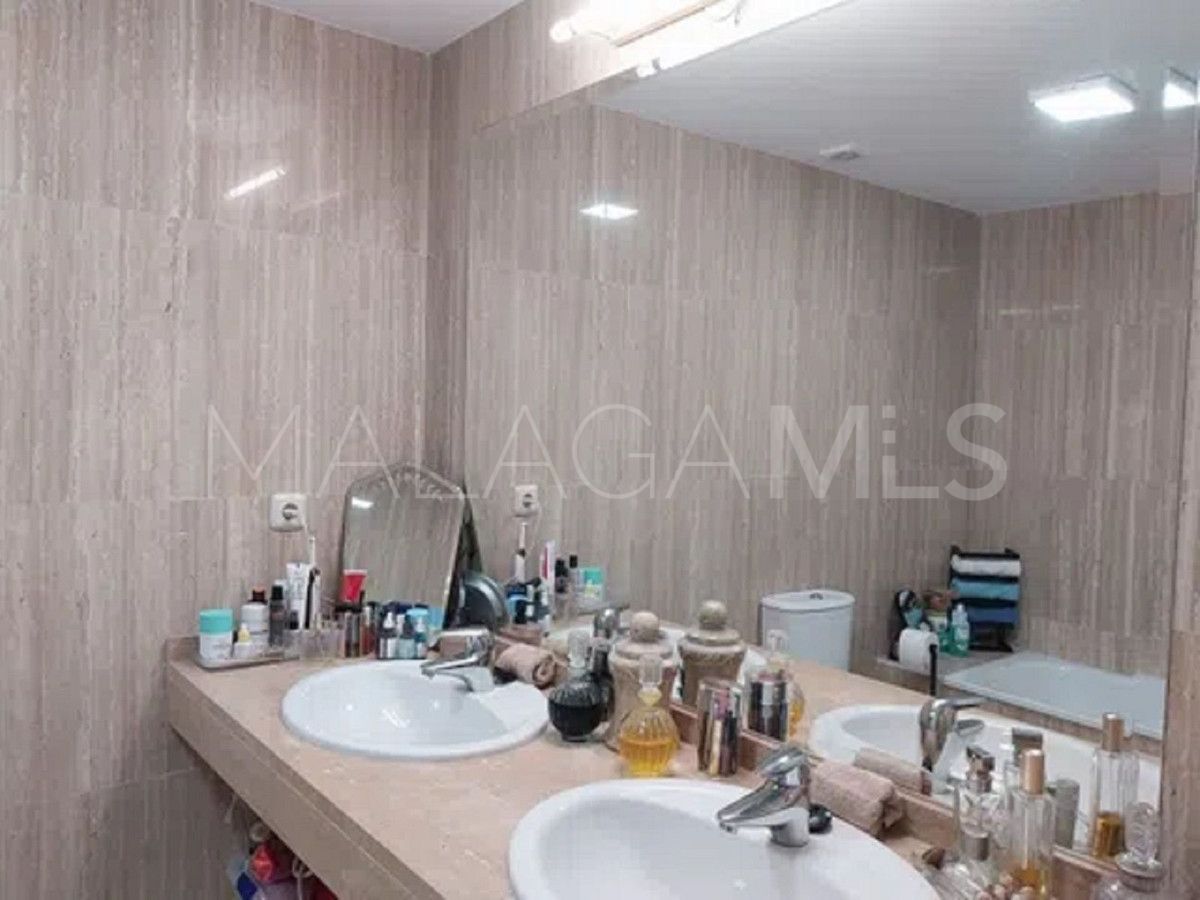 Apartamento planta baja de 2 bedrooms for sale in Elviria