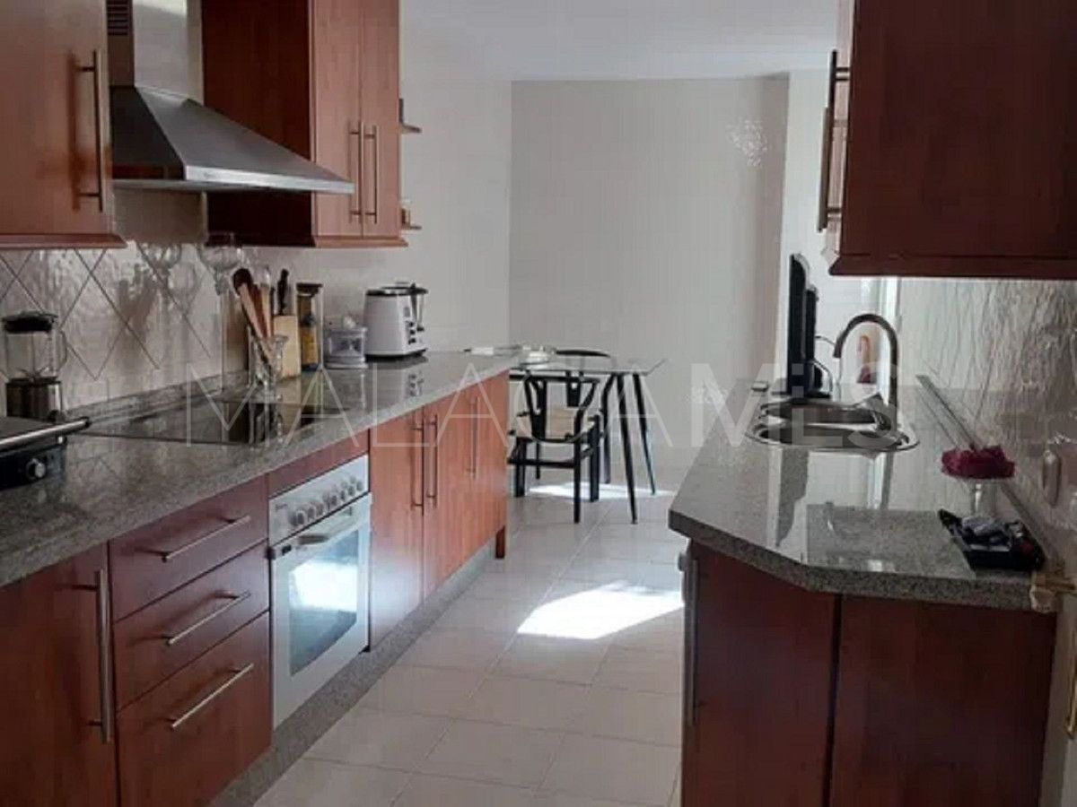 Apartamento planta baja de 2 bedrooms for sale in Elviria