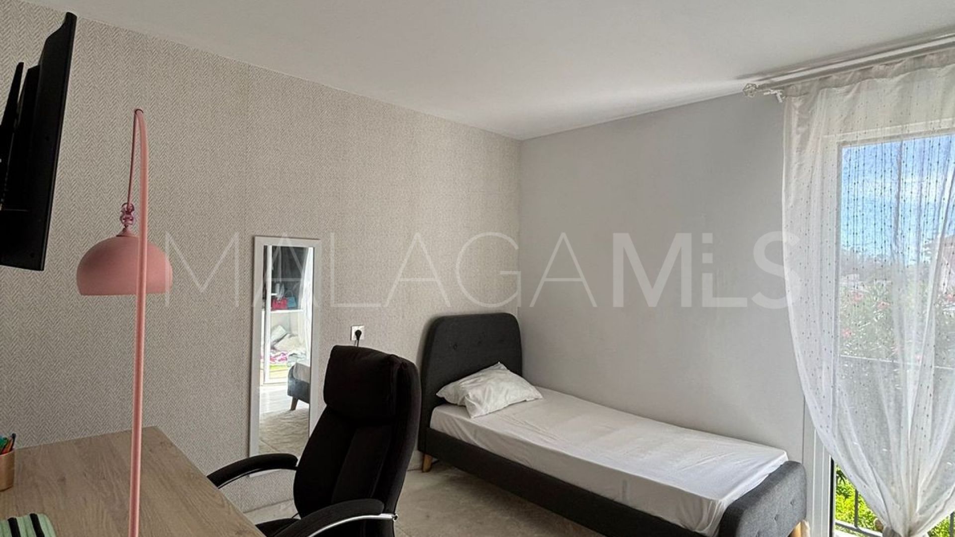 Radhus for sale in Elviria