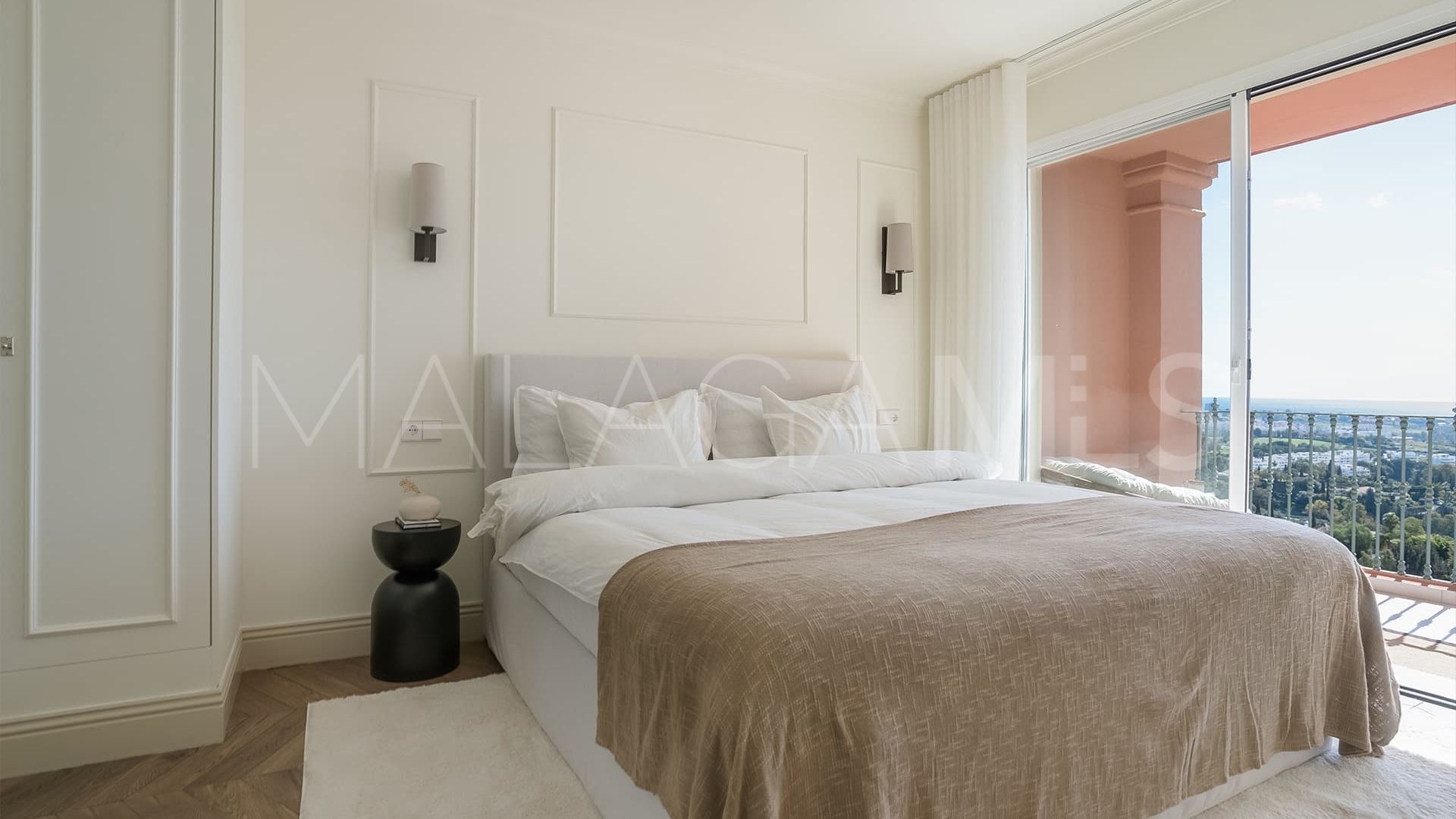 Buy apartamento in Monte Halcones