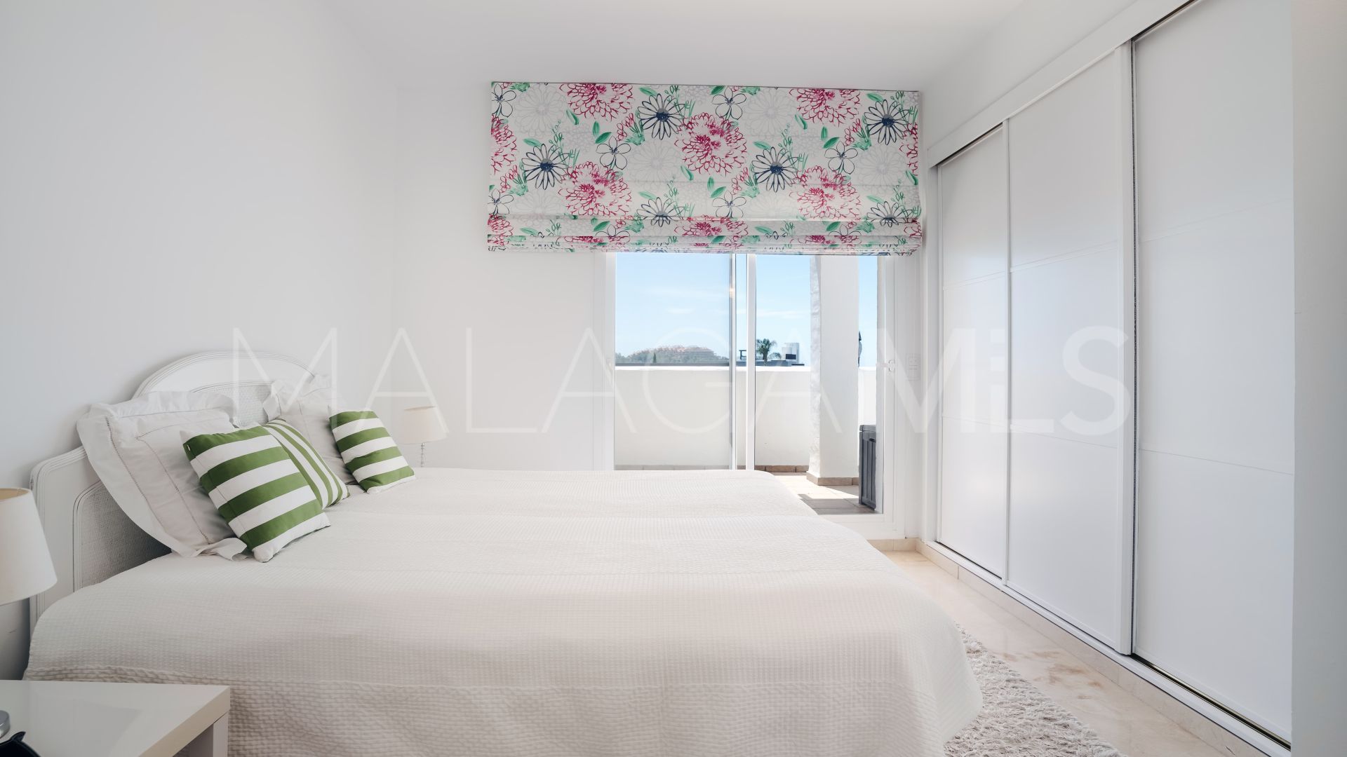 Takvåning for sale in Nueva Andalucia