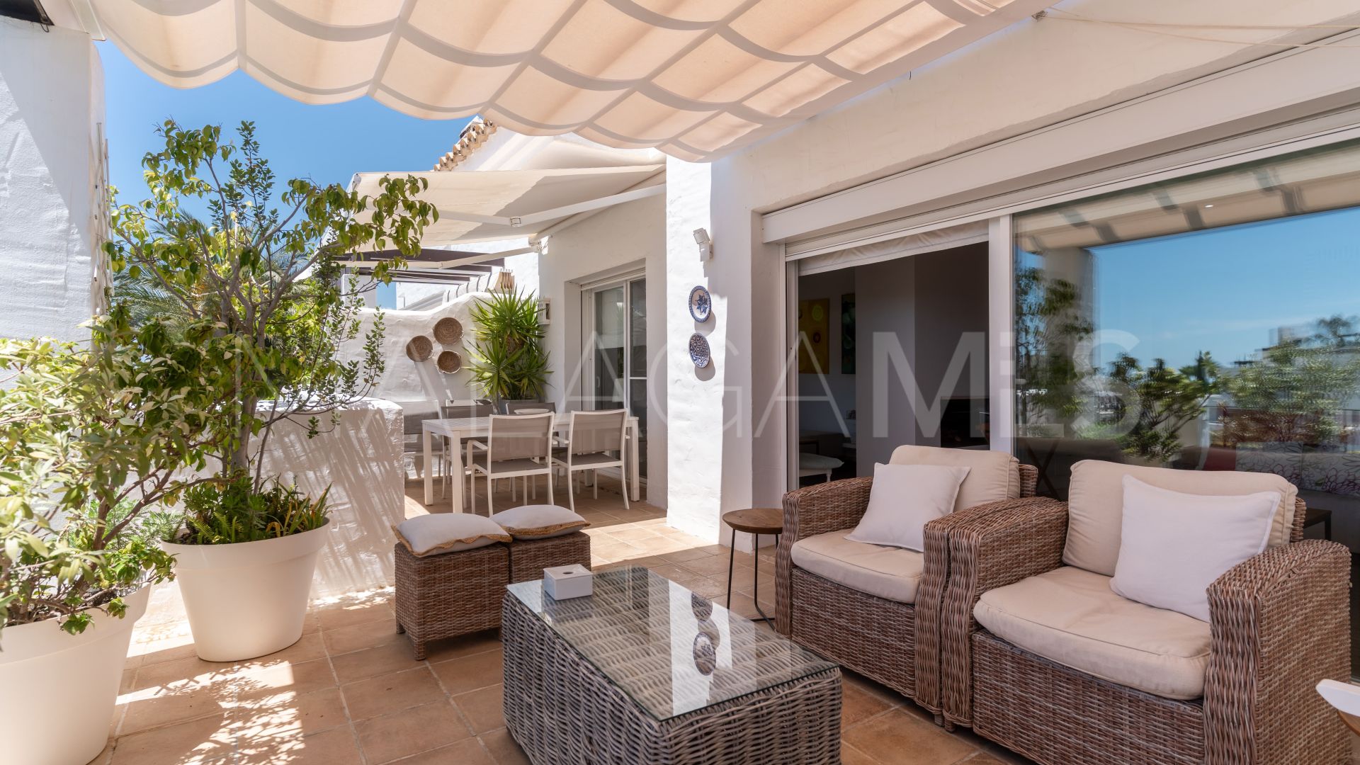 Takvåning for sale in Nueva Andalucia