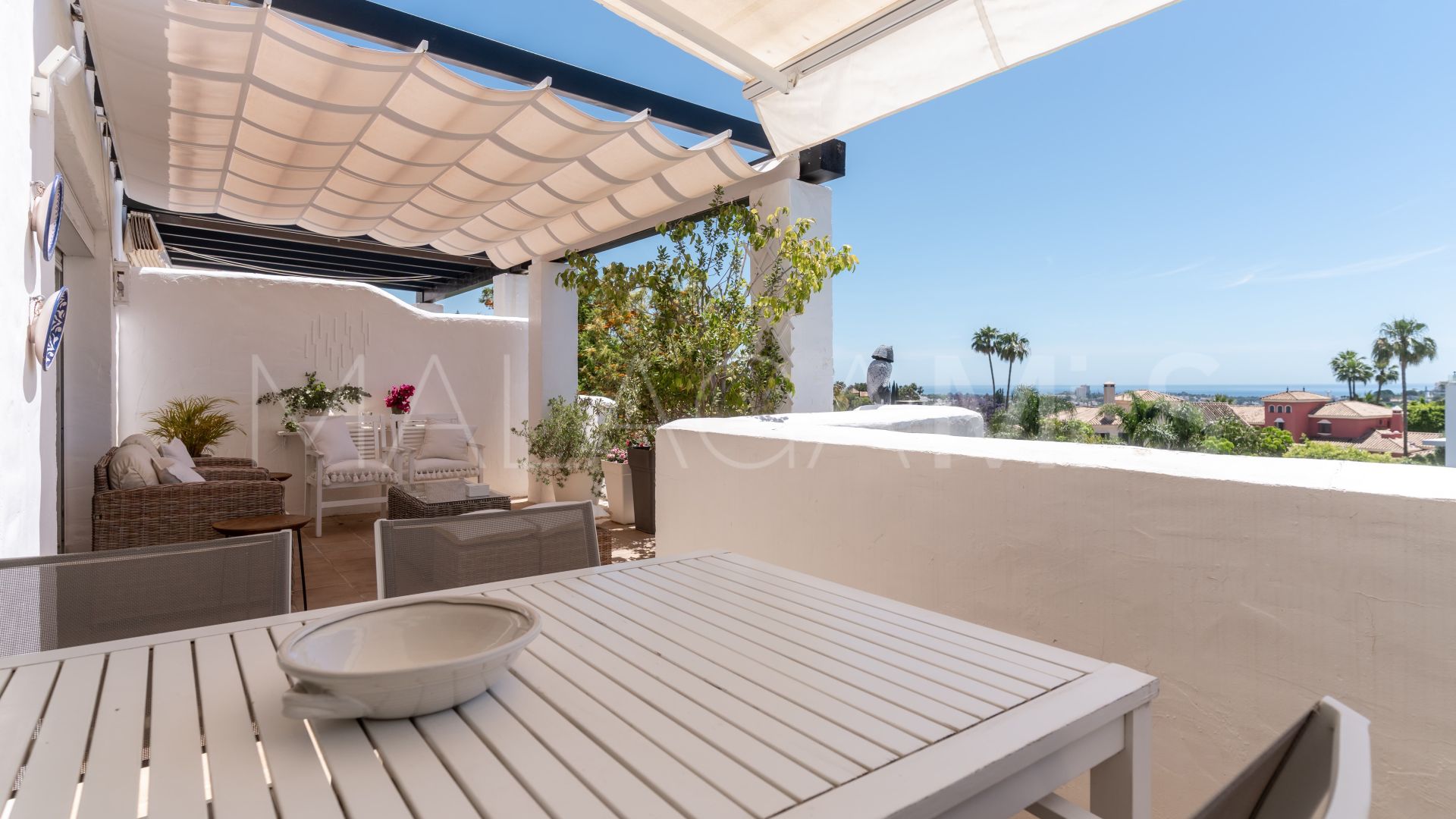 Takvåning for sale in Nueva Andalucia