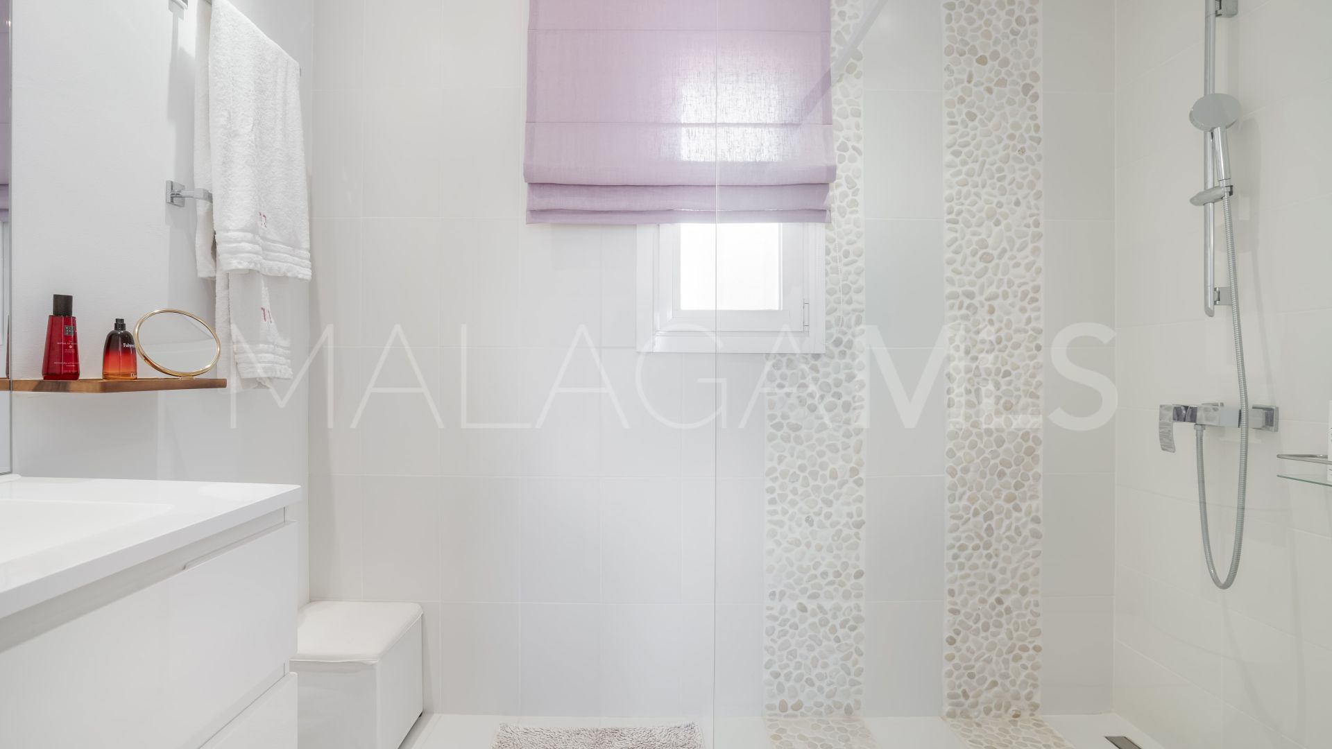 Takvåning for sale in Nueva Andalucia