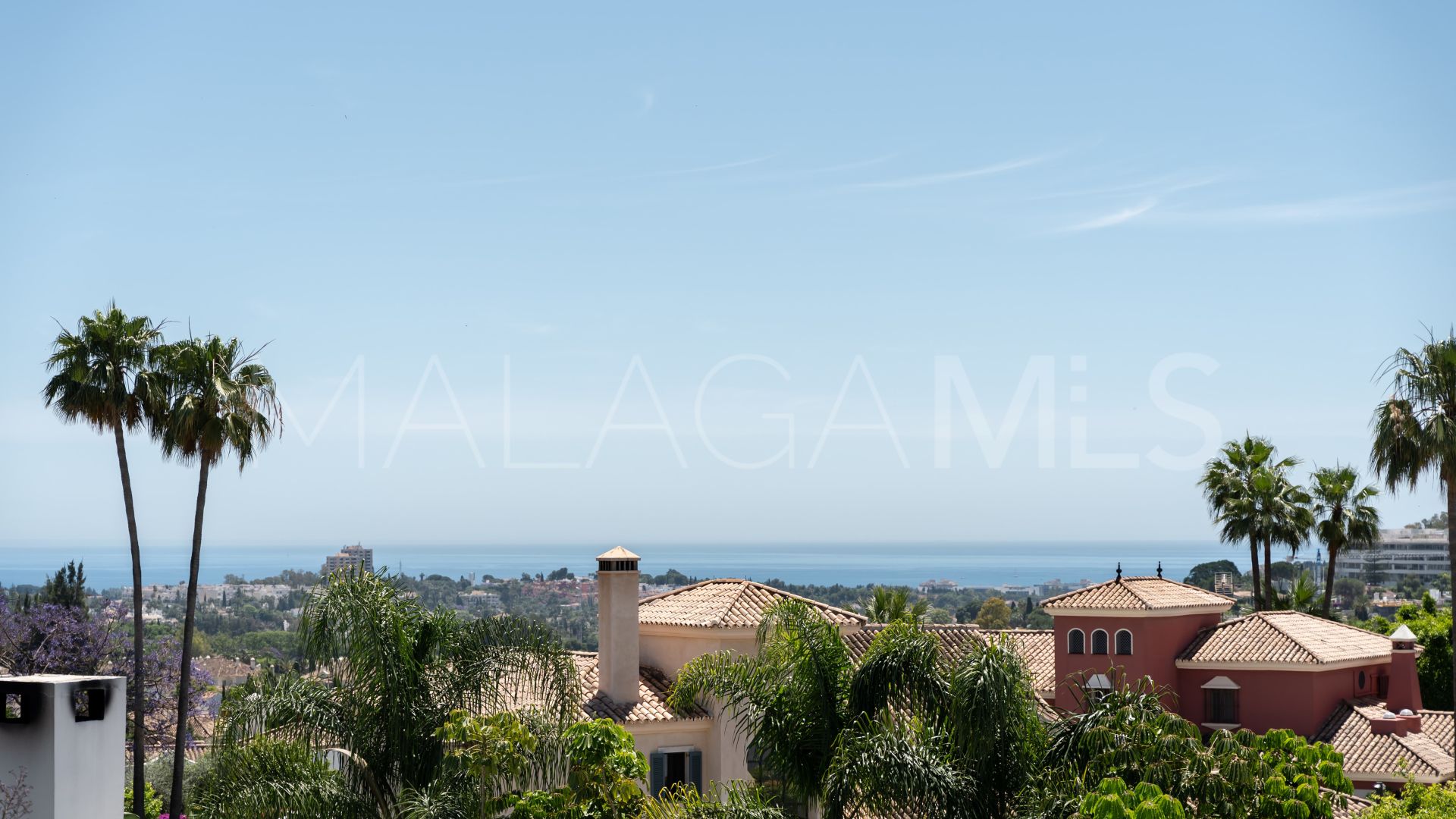 Takvåning for sale in Nueva Andalucia