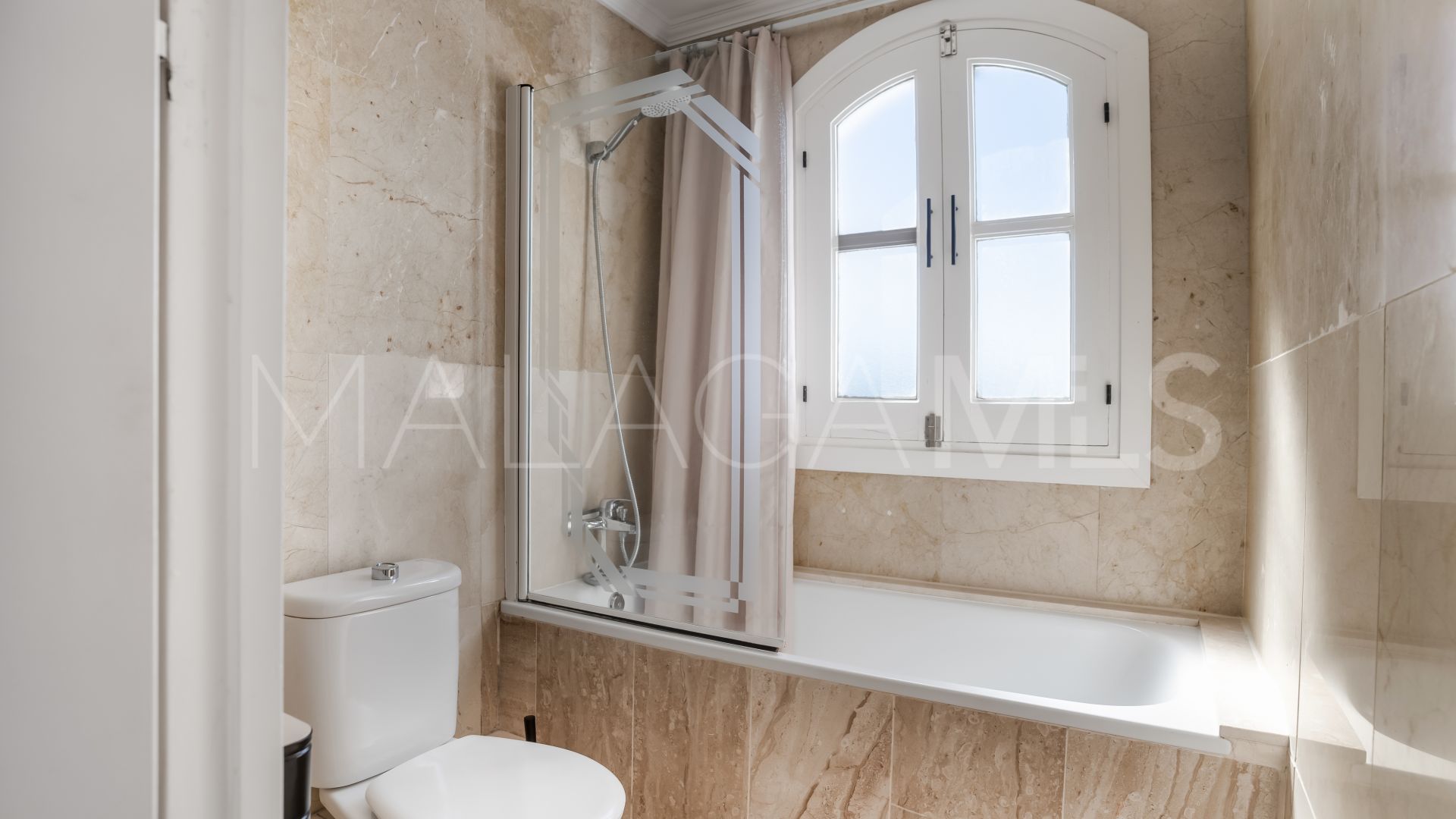 Radhus for sale in Altos del Rodeo