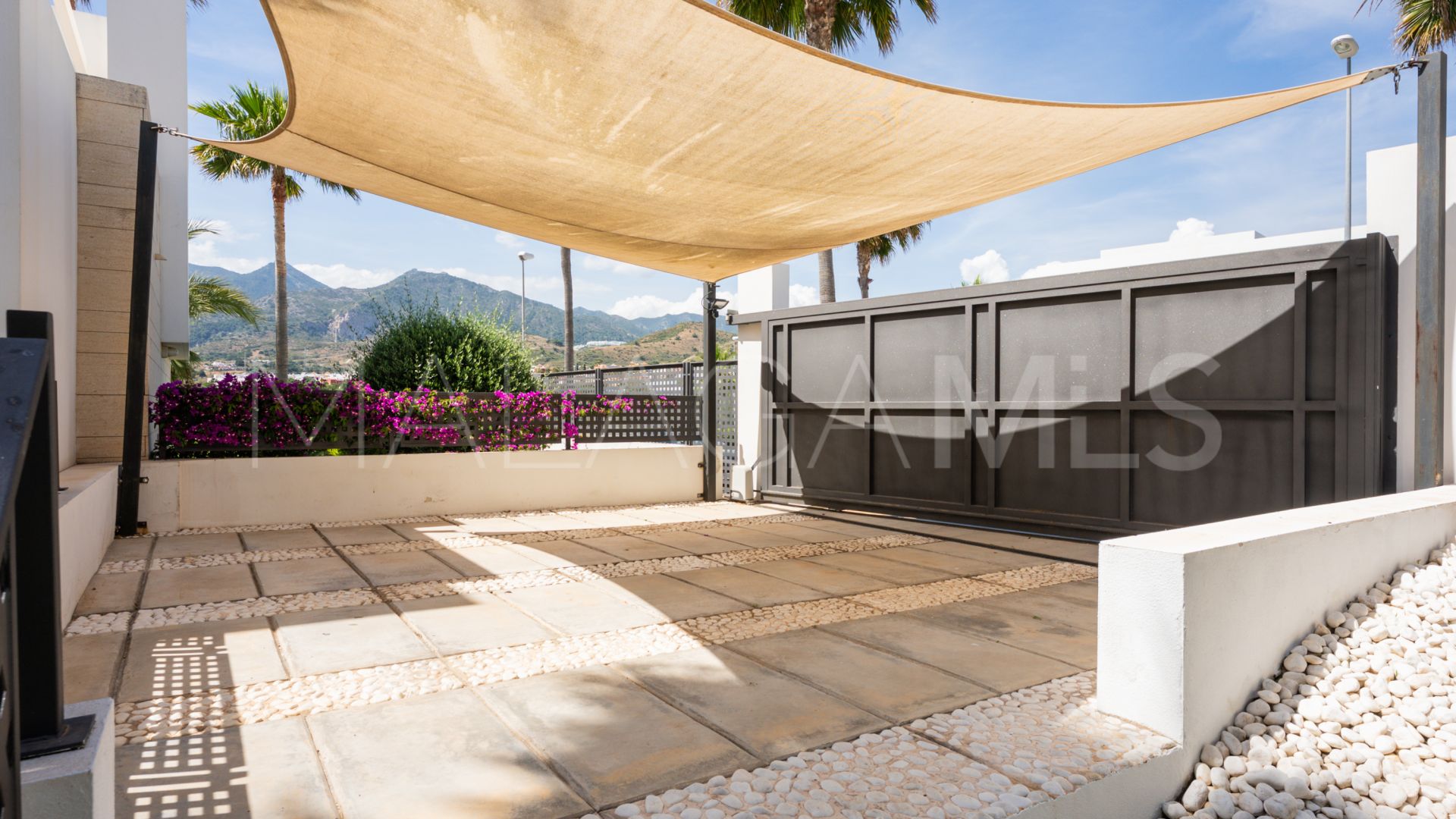Villa for sale in Rio Real